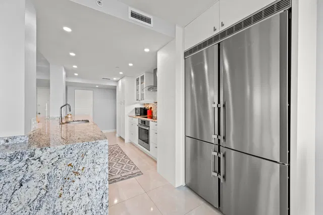 4000 N Ocean Singer Island Unit 2004 photo 17