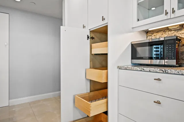 4000 N Ocean Singer Island Unit 2004 photo 18