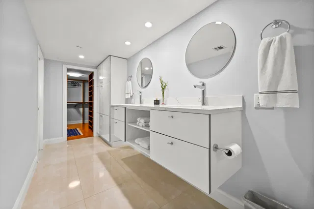 4000 N Ocean Singer Island Unit 2004 photo 27