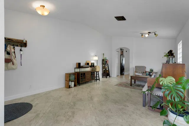 Residence photo 15