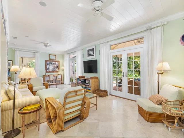 North End Palm Beach Residence photo 5