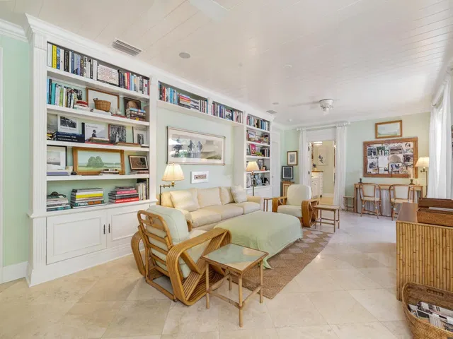 North End Palm Beach Residence photo 6