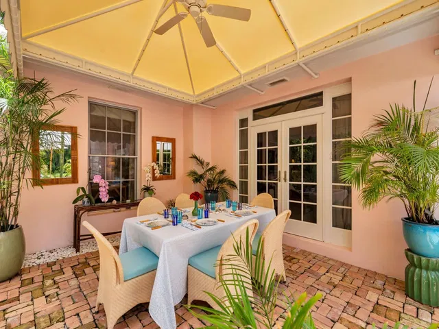North End Palm Beach Residence photo 24