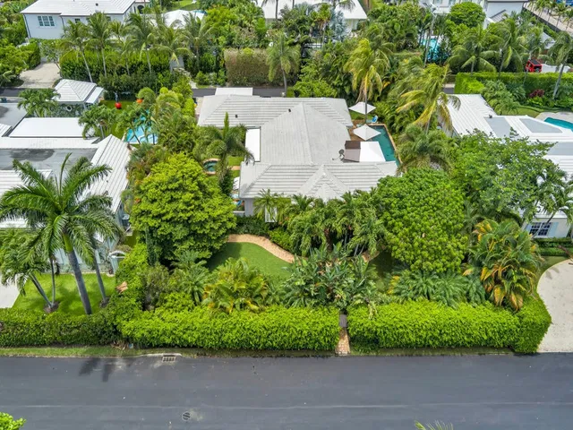 North End Palm Beach Residence photo 27