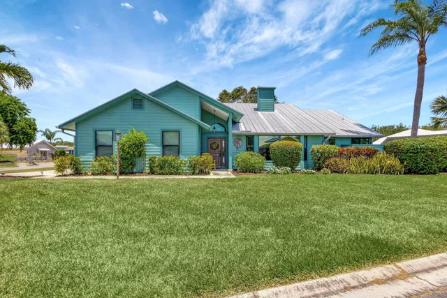 Residence photo 2