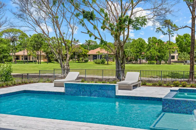 Residence photo 19