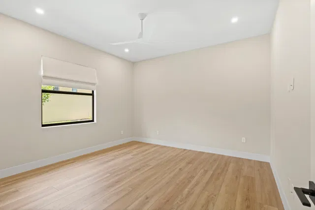 Residence photo 72
