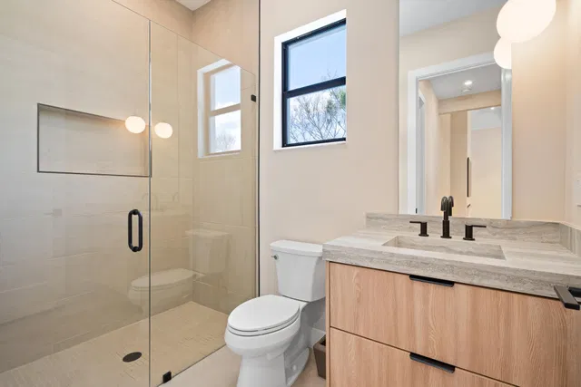 Residence photo 74