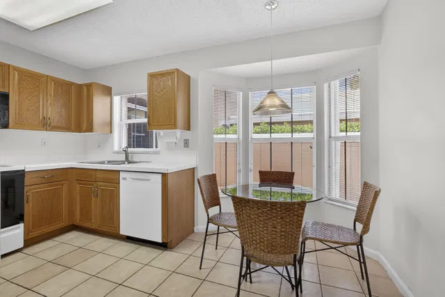  Residence photo 19