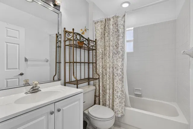  Residence photo 24