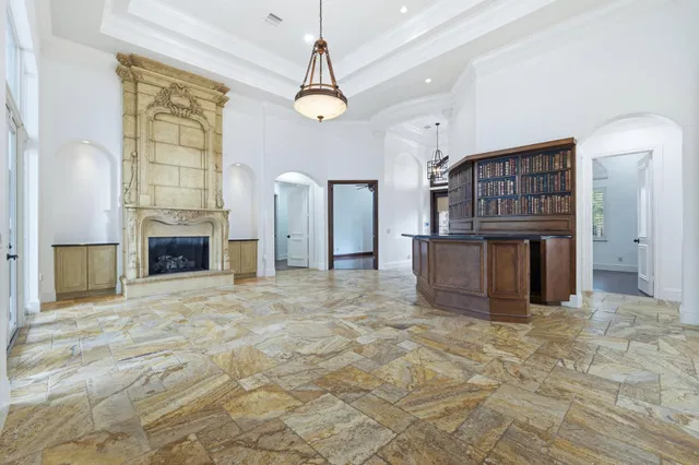 Residence photo 12