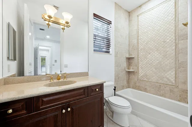 Residence photo 29