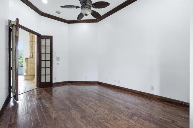 Residence photo 32