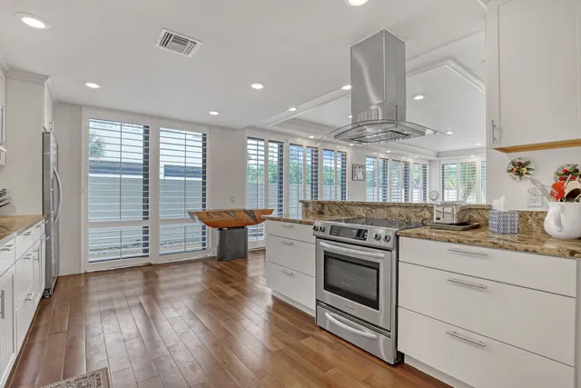Singer Island Unit 101 photo 5