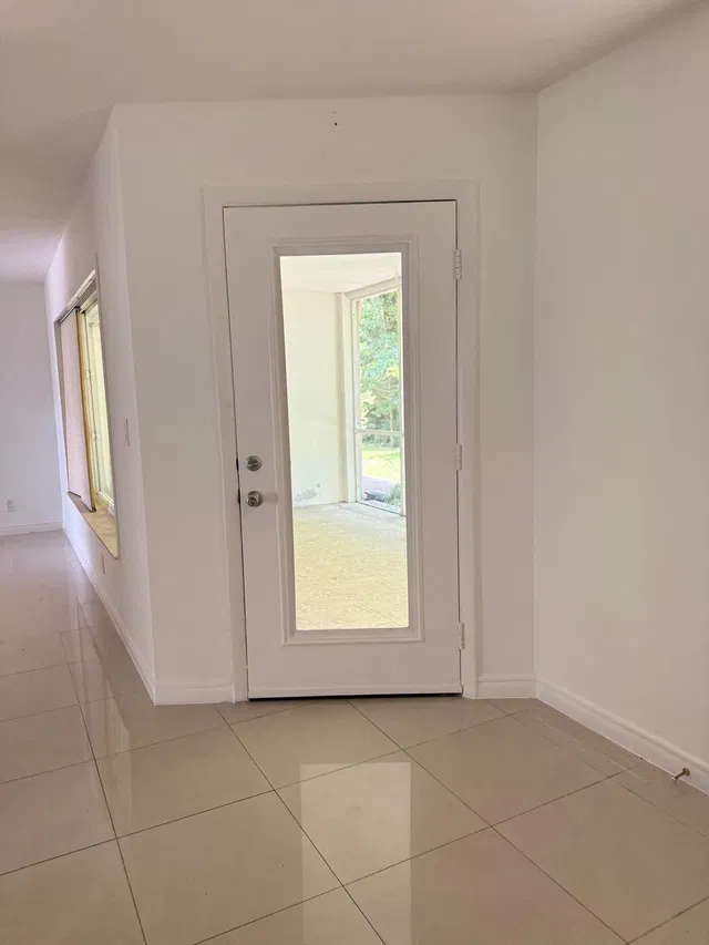  Unit 15-103 photo 5