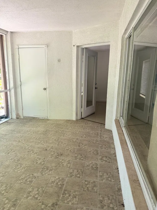  Unit 15-103 photo 7