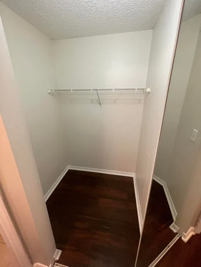Unit 417 photo 14