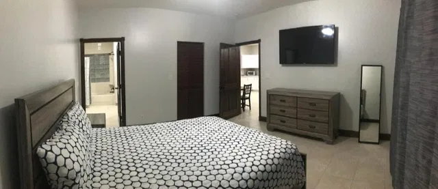 Residence photo 4