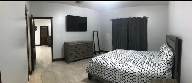 Residence photo 6