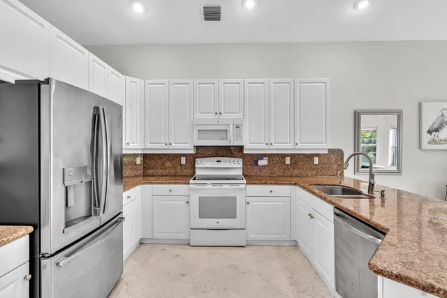 Residence photo 14