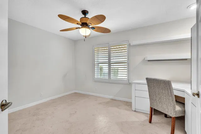 Residence photo 32