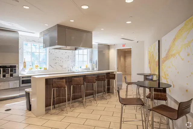  Residence photo 9