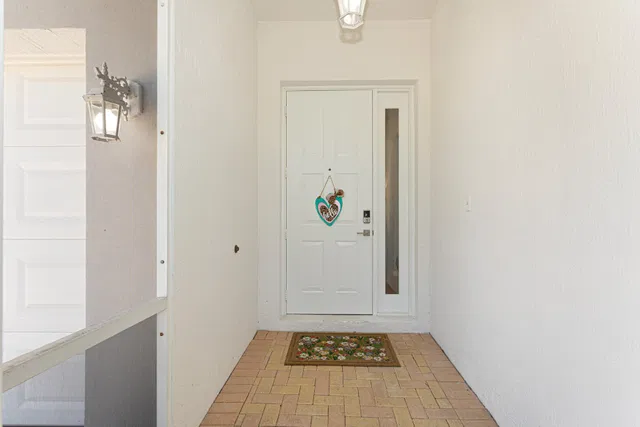  Residence photo 6