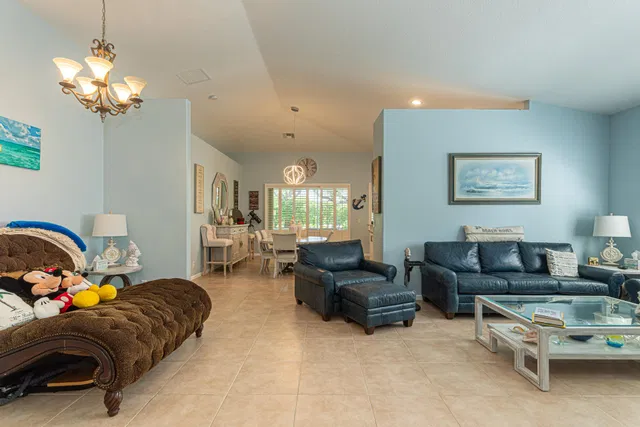  Residence photo 8