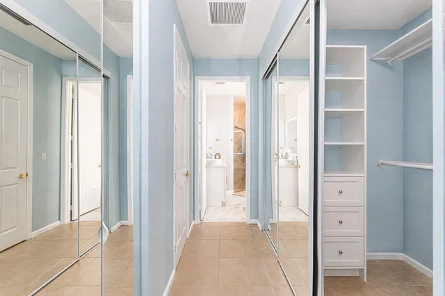  Residence photo 32