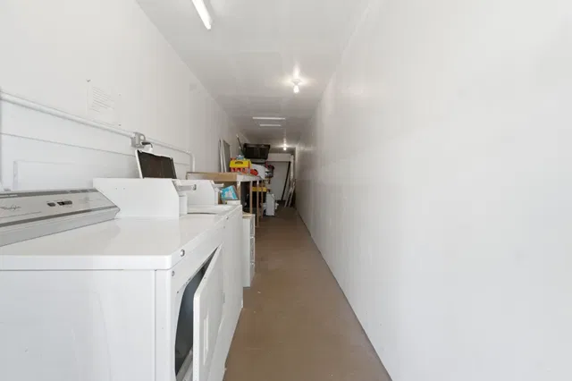 Residence photo 17