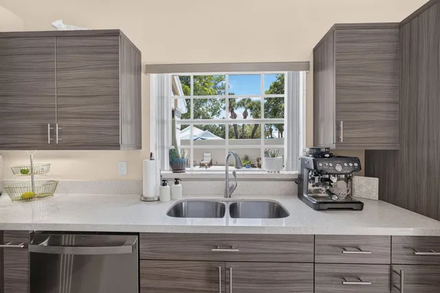 PGA National Palm Beach Gardens Residence photo 24