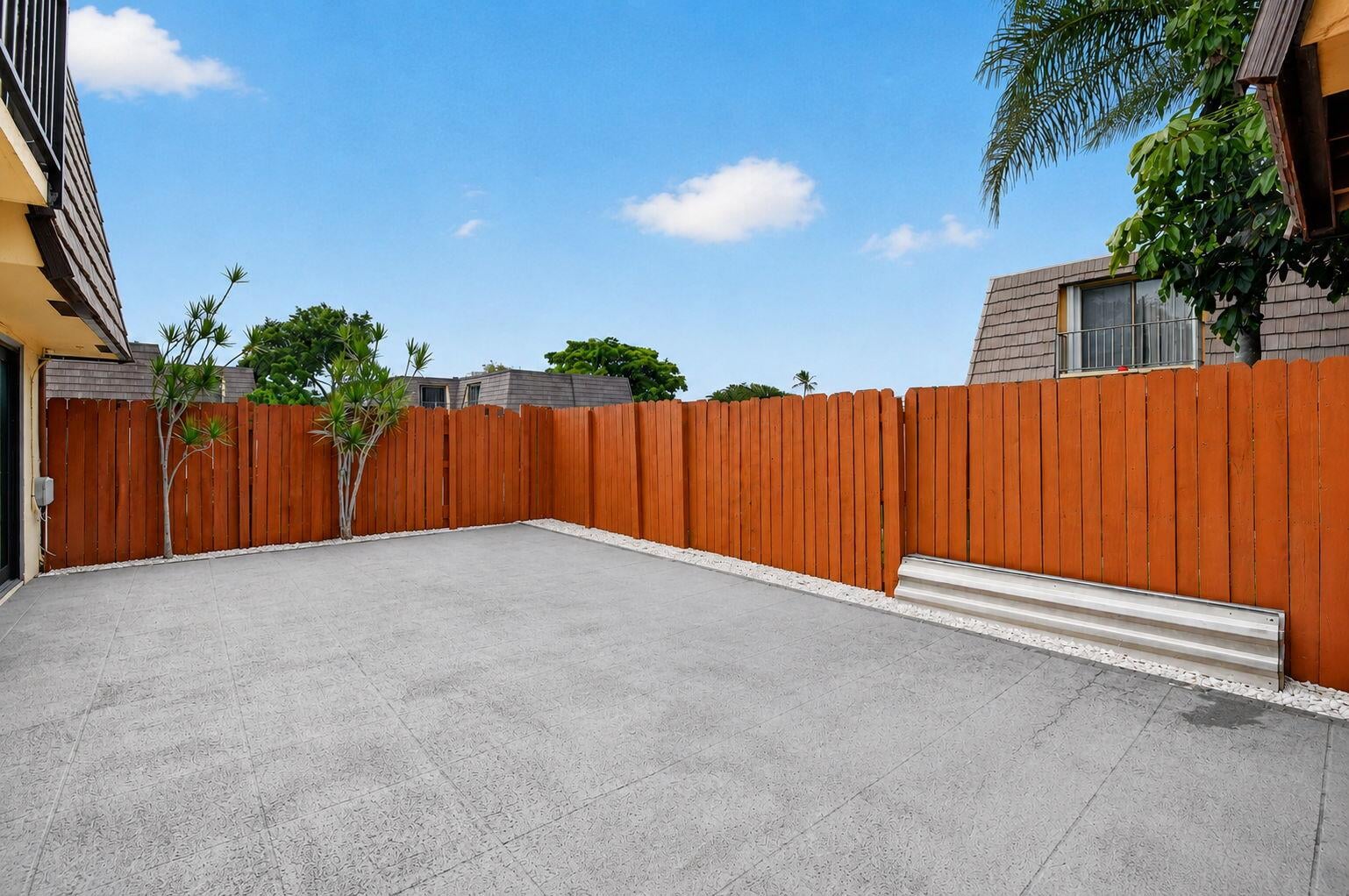 Residence photo 5