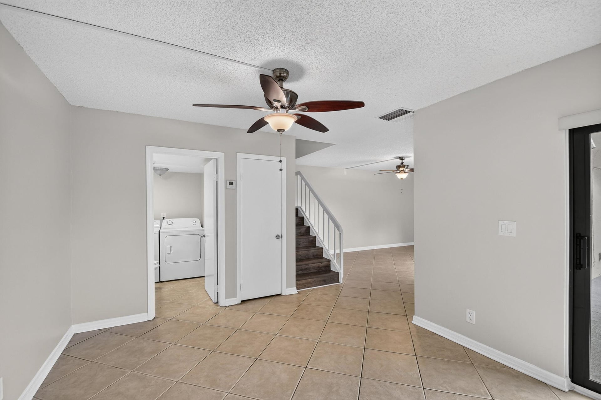 Residence photo 9