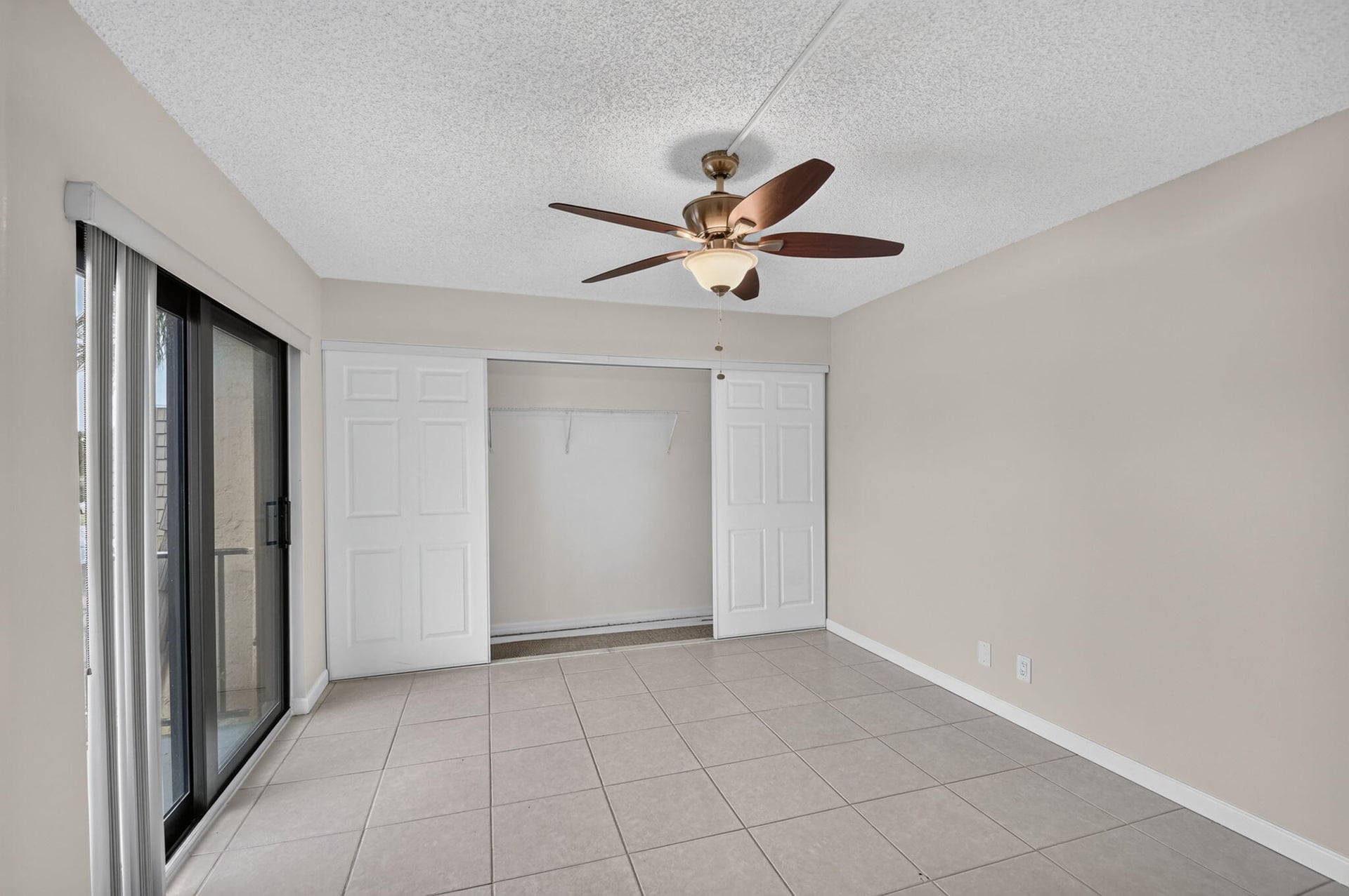 Residence photo 23