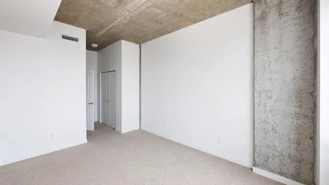 The Edge Unit 611 photo 5