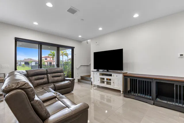 Residence photo 7
