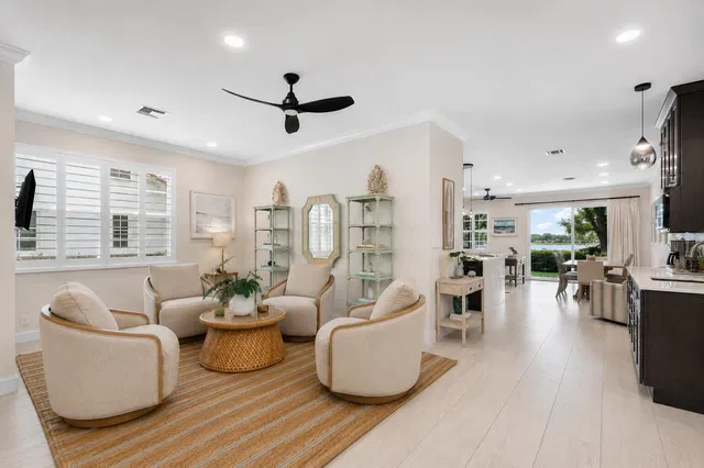 Evergrene Palm Beach Gardens Residence photo 28