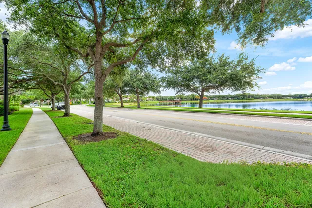 Evergrene Palm Beach Gardens Residence photo 35