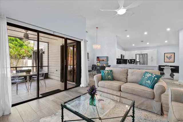 Residence photo 5