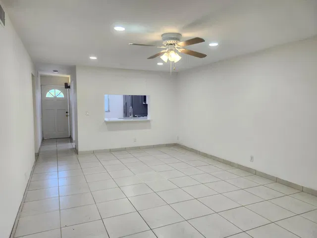 Unit 202 photo 7