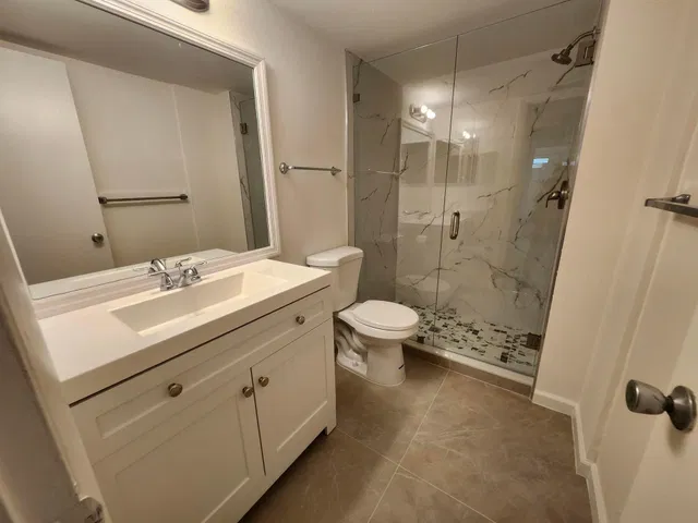 Unit 202 photo 12