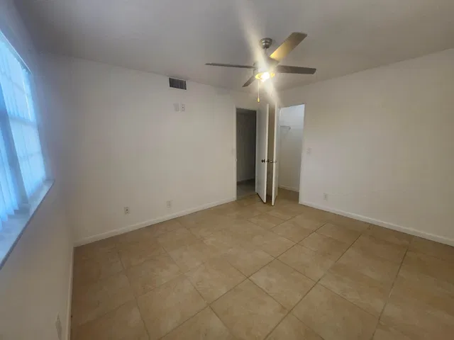 Unit 202 photo 16