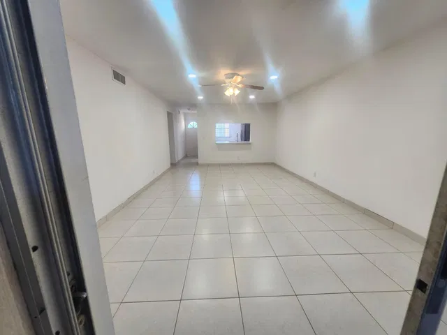 Unit 202 photo 18
