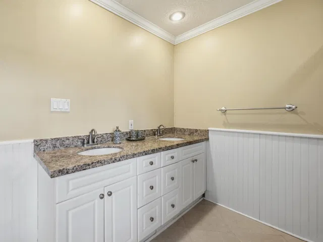  Residence photo 27