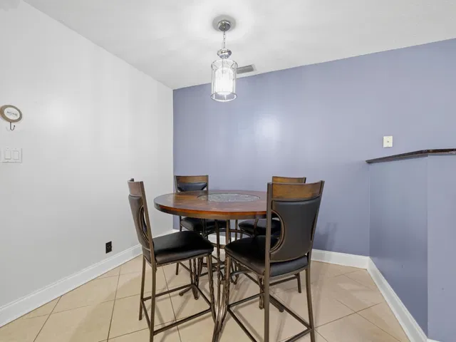 Residence photo 33