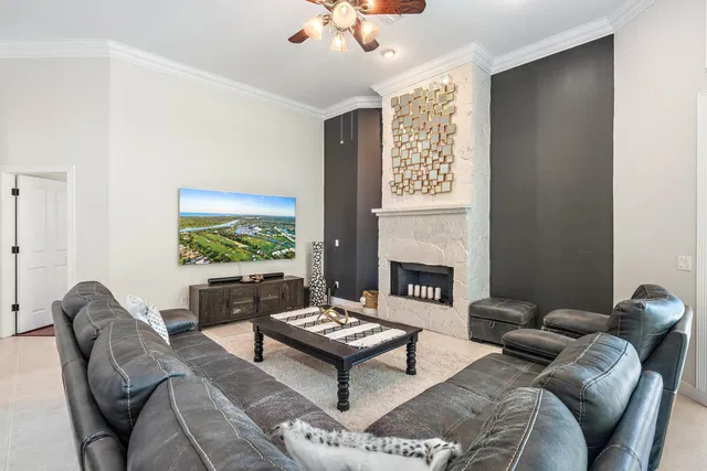 Residence photo 14
