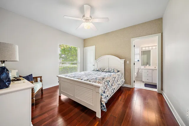 Residence photo 32