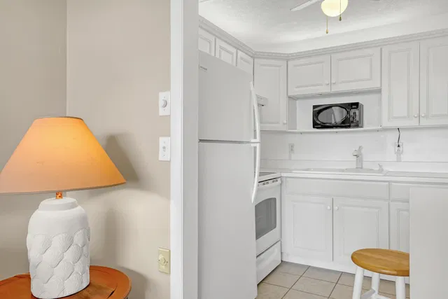  Unit 110 photo 14