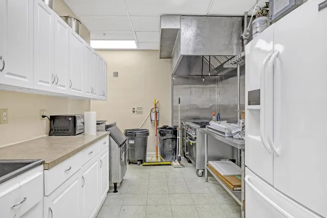  Unit 110 photo 33