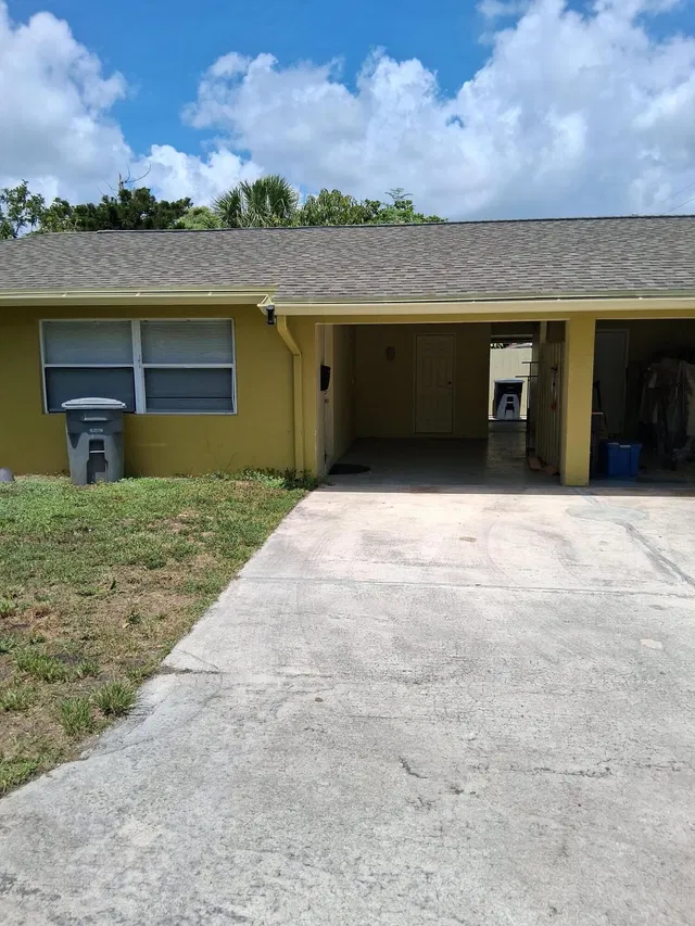 Residence photo 2